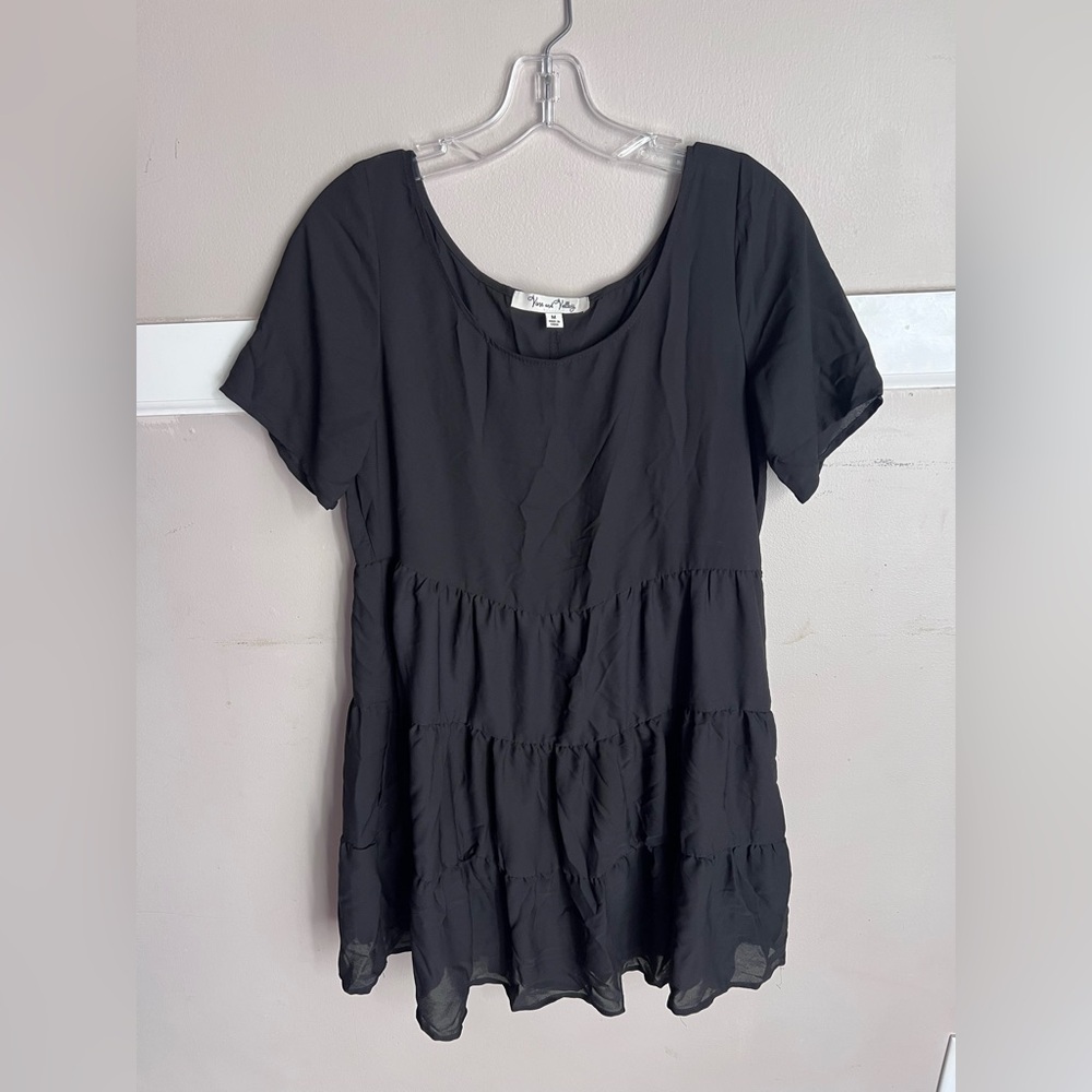 Chic Black Tiered Mini Dress Size Medium